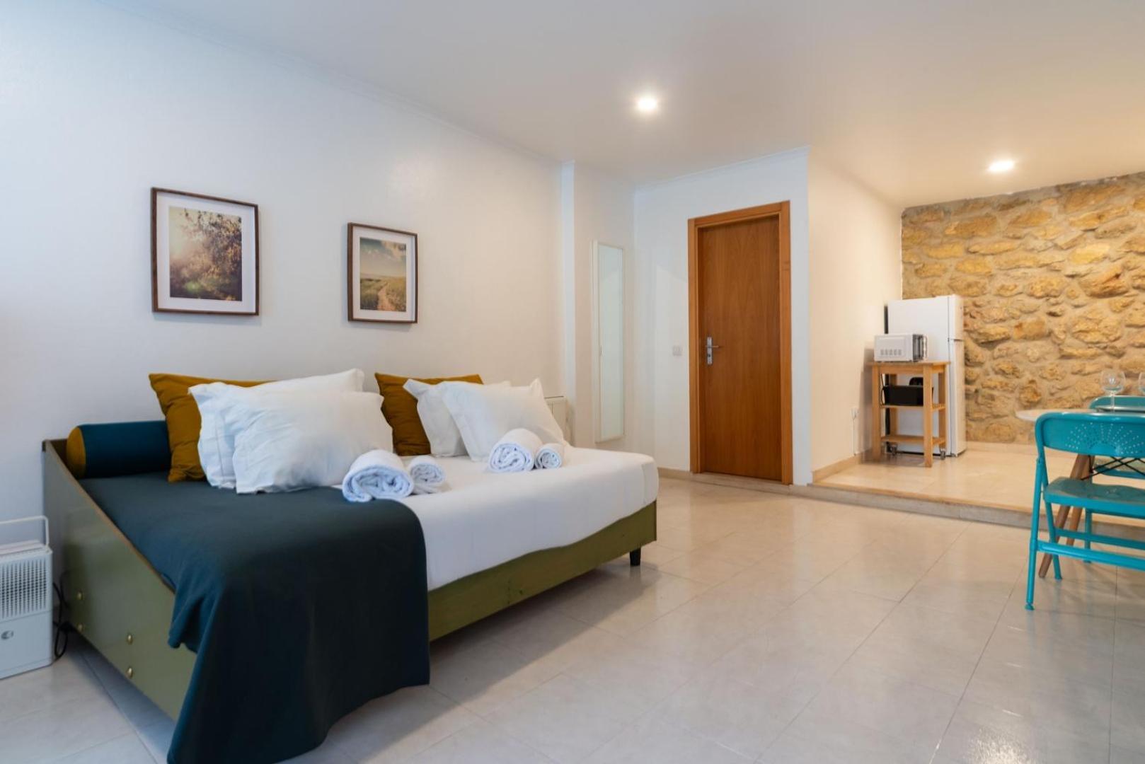 Apartment For 2 Just 250m From Largo Intendente Lisbon