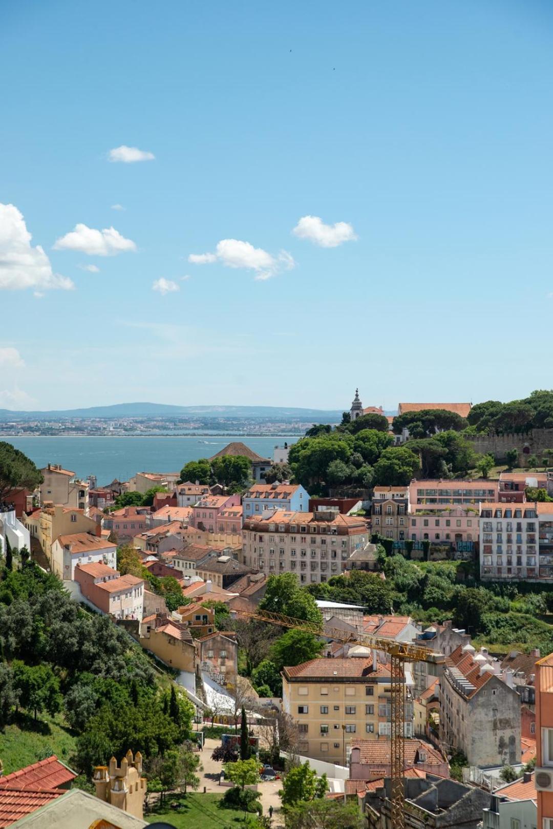 For 2 Just 250m From Largo Intendente * Lisbon
